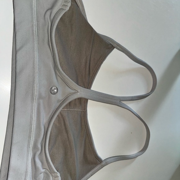 lululemon athletica Gray Bra - Picture 1 of 4